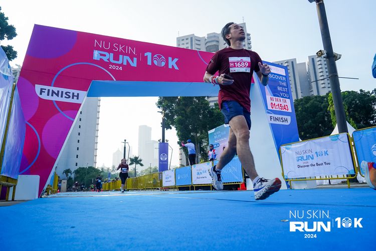 Race photo from Nu Skin Run 10K