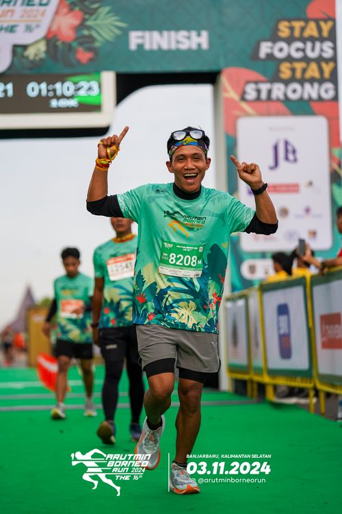 Race photo from Arutmin Borneo Run 2024