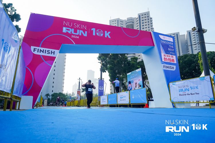 Race photo from Nu Skin Run 10K
