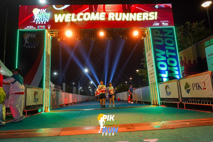 Race photo from PIK NITE RUN 2025