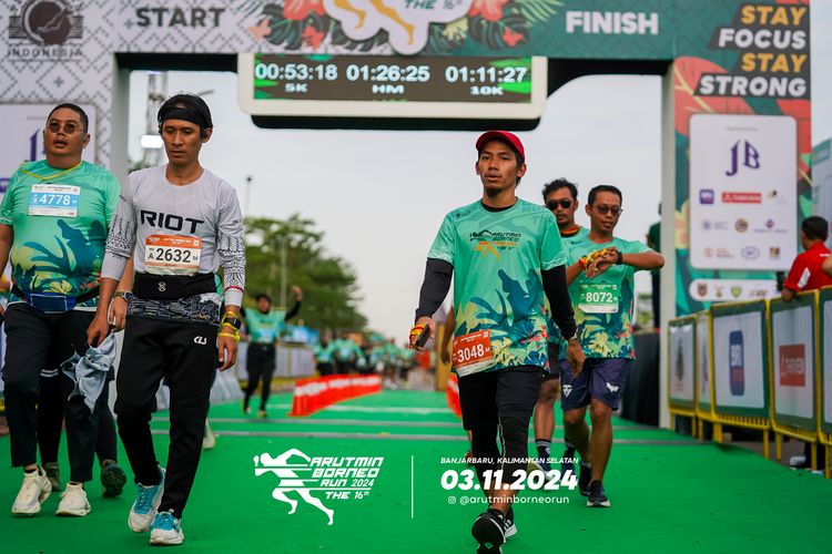Race photo from Arutmin Borneo Run 2024