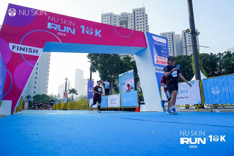 Race photo from Nu Skin Run 10K