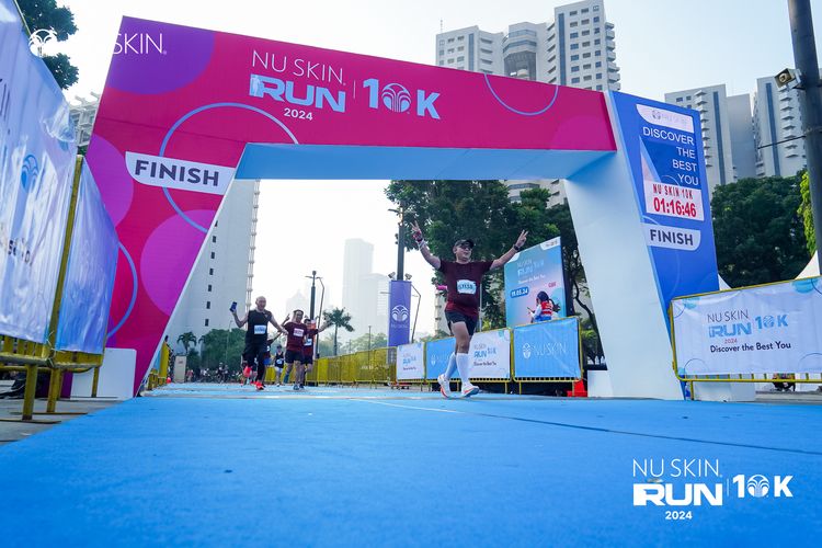 Race photo from Nu Skin Run 10K