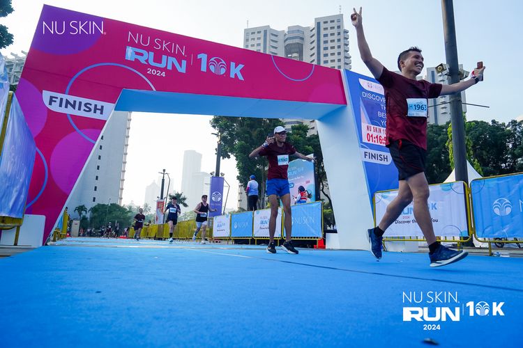 Race photo from Nu Skin Run 10K