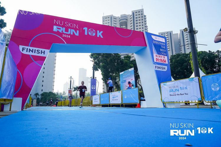Race photo from Nu Skin Run 10K