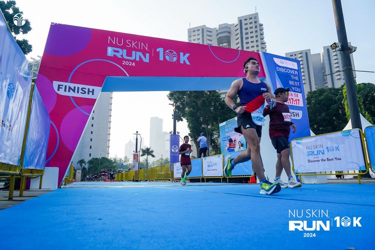Race photo from Nu Skin Run 10K