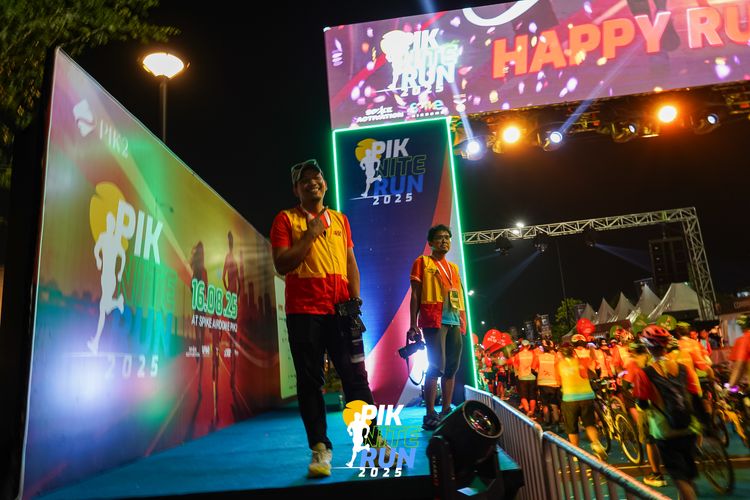 Race photo from PIK NITE RUN 2025
