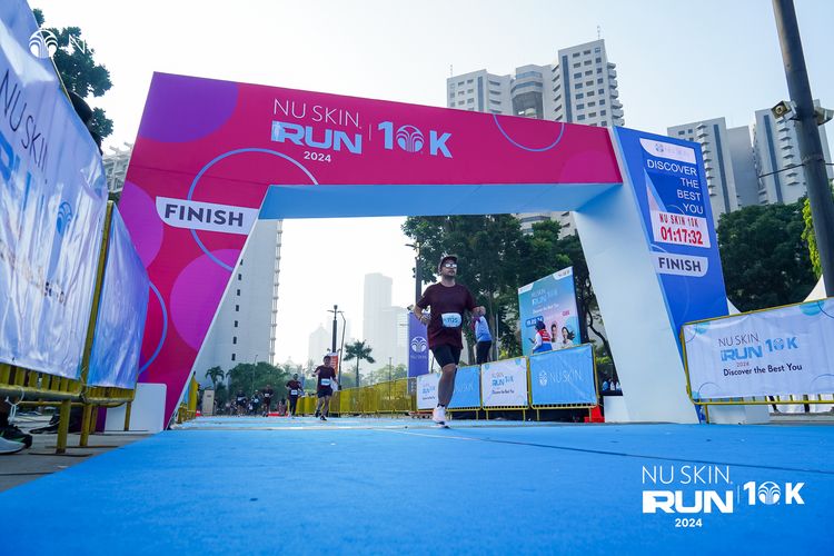 Race photo from Nu Skin Run 10K