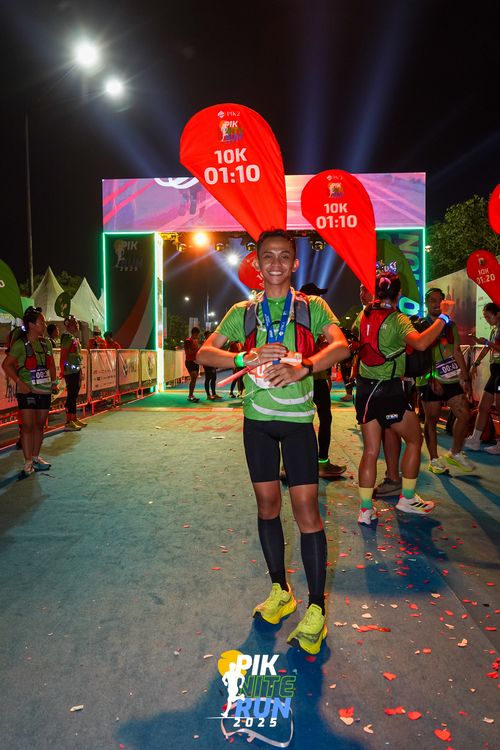 Race photo from PIK NITE RUN 2025