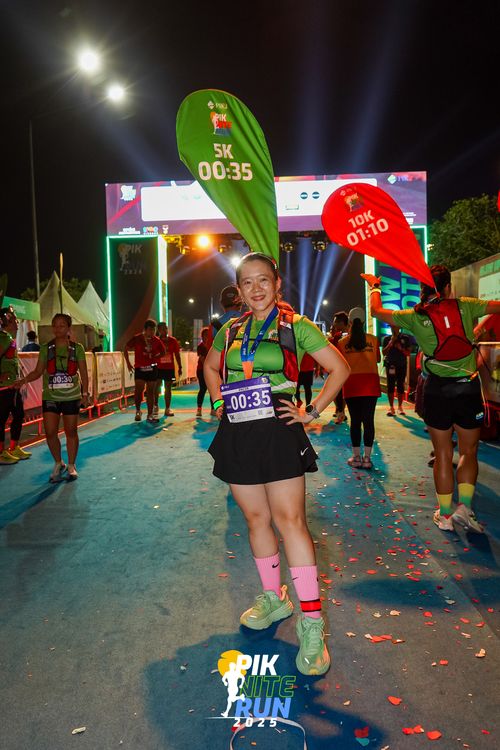 Race photo from PIK NITE RUN 2025
