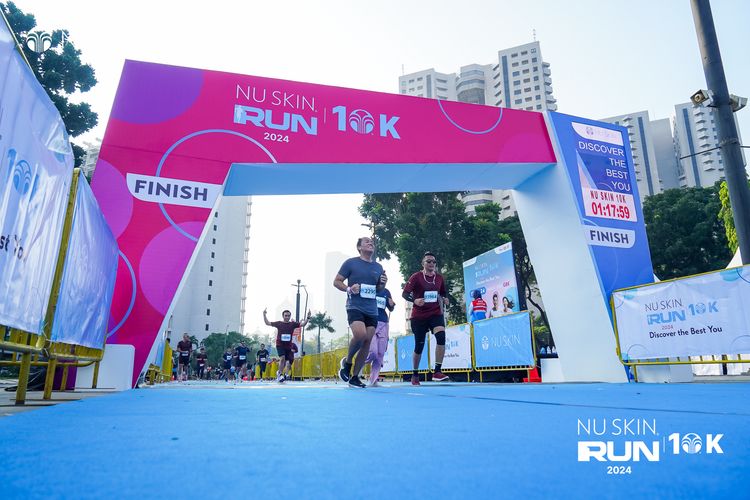 Race photo from Nu Skin Run 10K