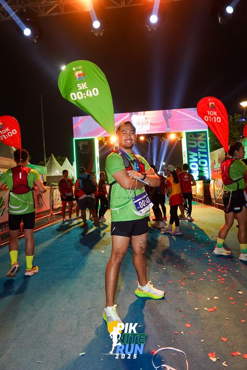 Race photo from PIK NITE RUN 2025