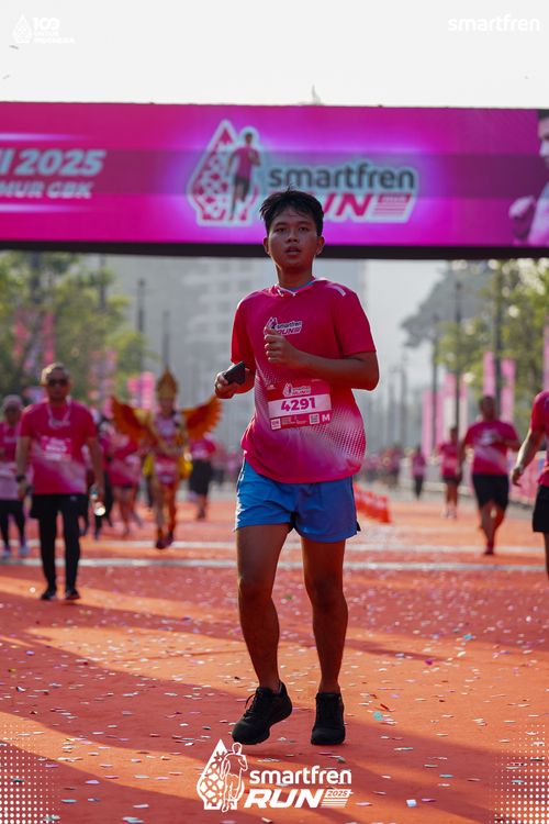 Race photo from Smartfren Run 2025 