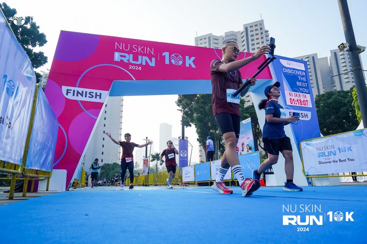 Race photo from Nu Skin Run 10K