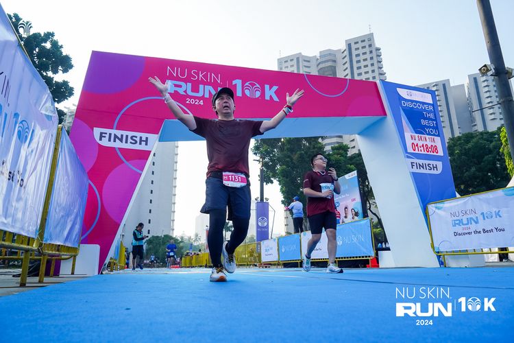 Race photo from Nu Skin Run 10K
