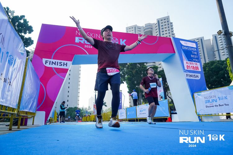 Race photo from Nu Skin Run 10K