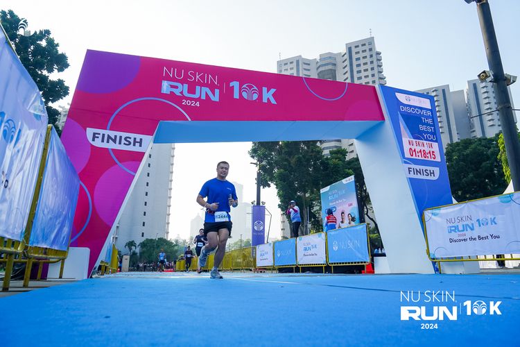 Race photo from Nu Skin Run 10K