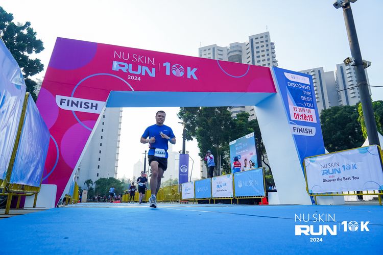 Race photo from Nu Skin Run 10K