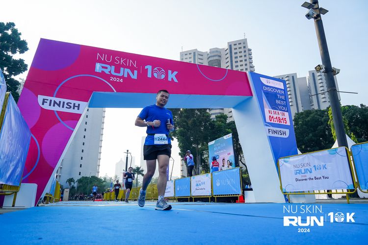 Race photo from Nu Skin Run 10K