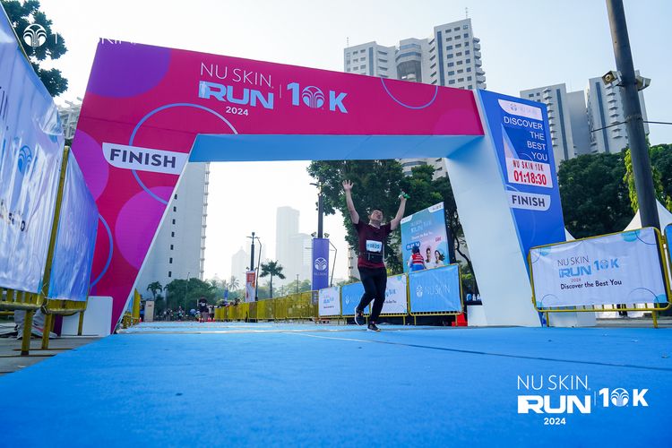 Race photo from Nu Skin Run 10K