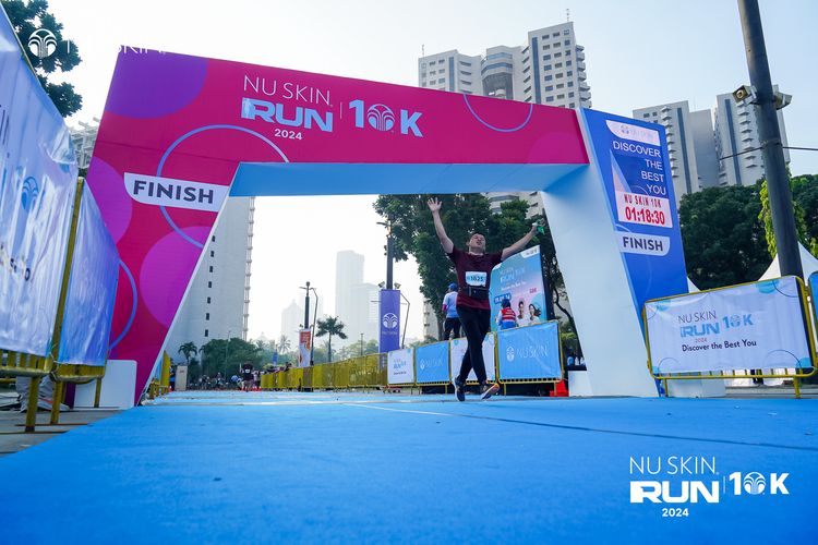 Race photo from Nu Skin Run 10K