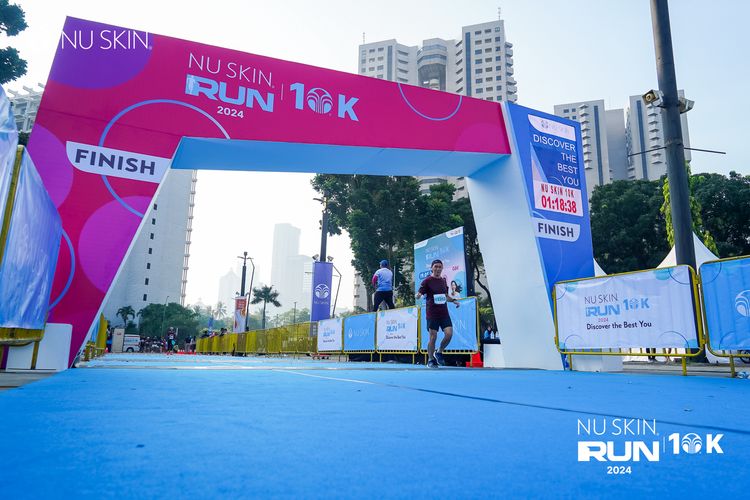 Race photo from Nu Skin Run 10K