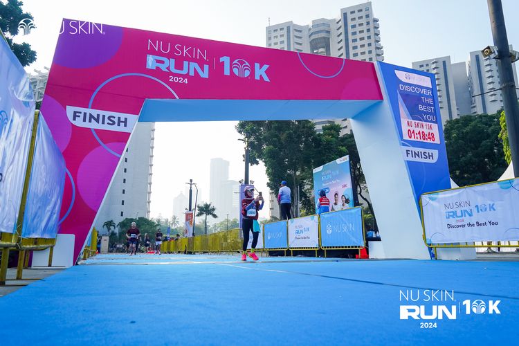 Race photo from Nu Skin Run 10K