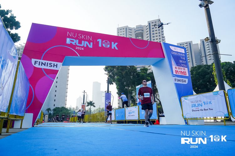 Race photo from Nu Skin Run 10K