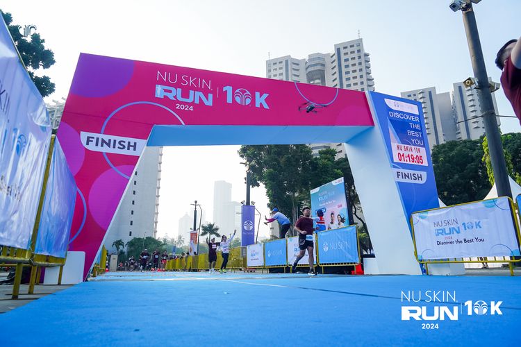 Race photo from Nu Skin Run 10K