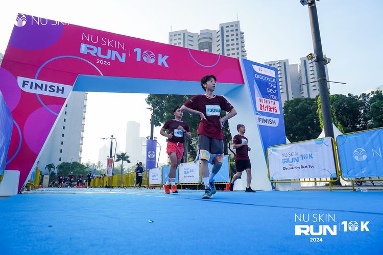 Race photo from Nu Skin Run 10K