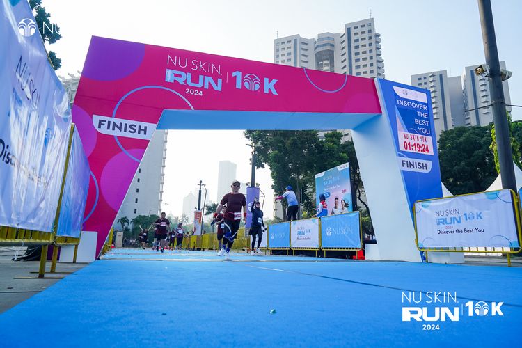 Race photo from Nu Skin Run 10K