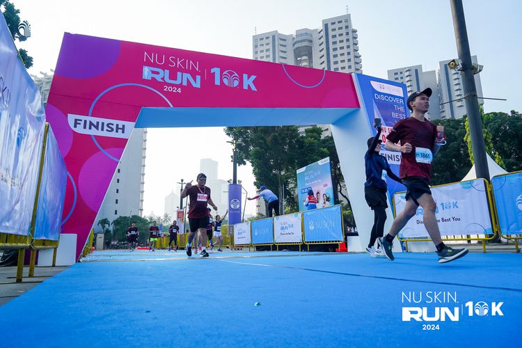 Race photo from Nu Skin Run 10K