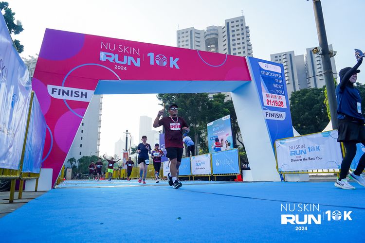 Race photo from Nu Skin Run 10K
