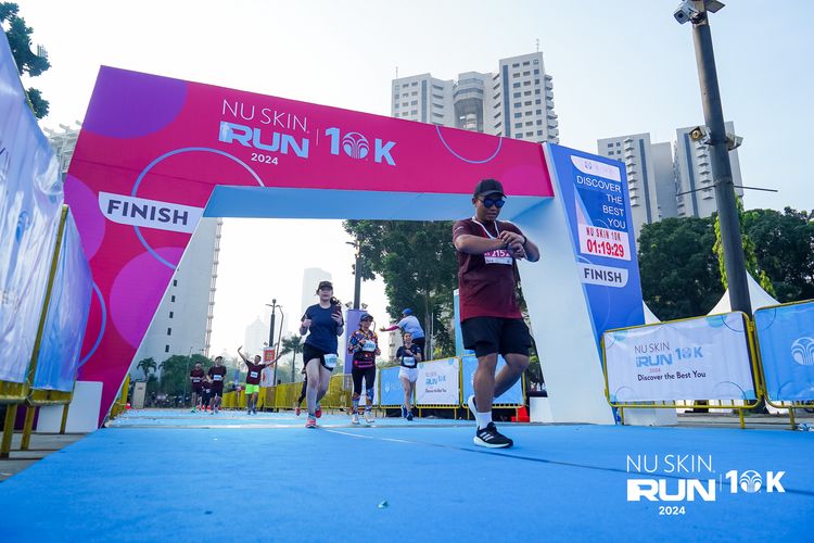 Race photo from Nu Skin Run 10K
