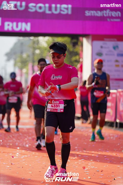 Race photo from Smartfren Run 2025 