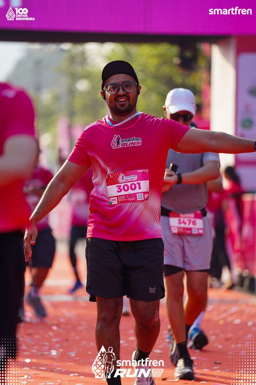 Race photo from Smartfren Run 2025 