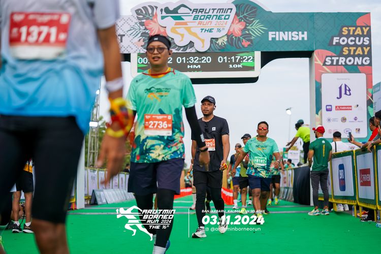 Race photo from Arutmin Borneo Run 2024