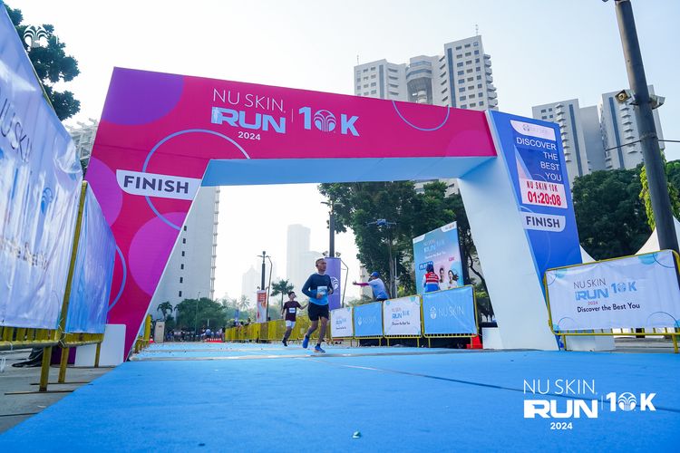 Race photo from Nu Skin Run 10K
