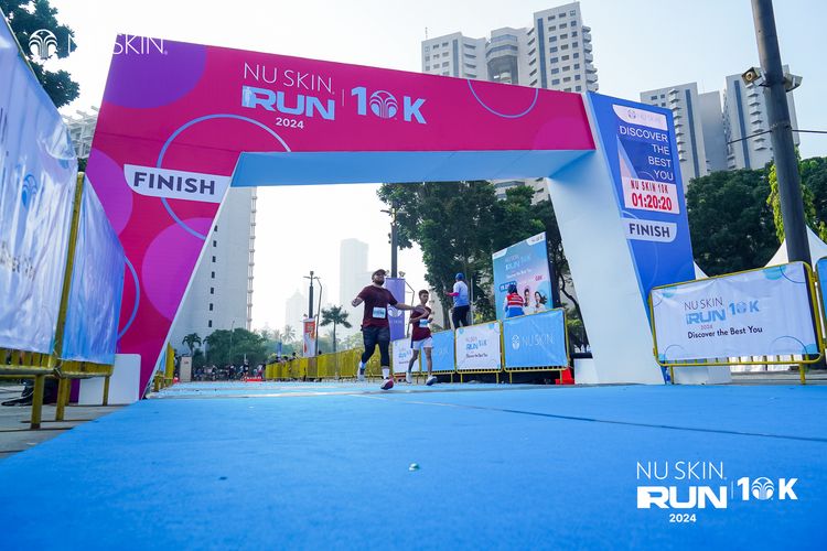 Race photo from Nu Skin Run 10K