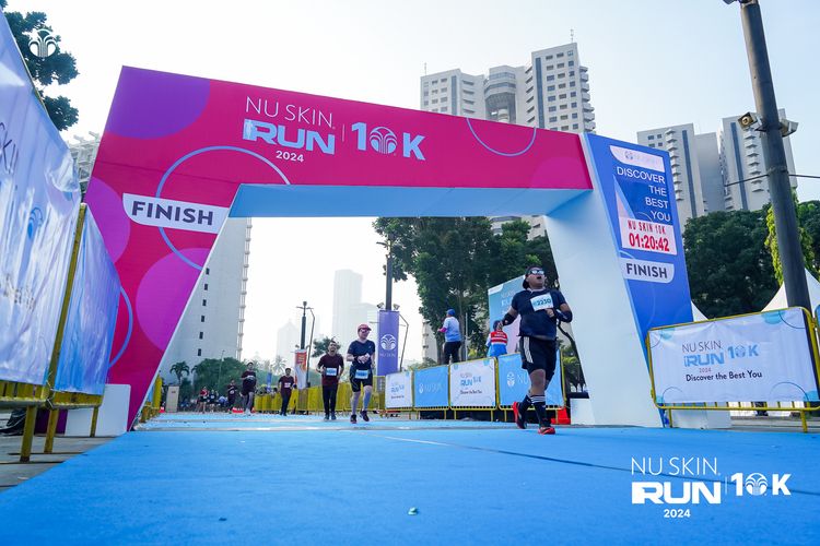 Race photo from Nu Skin Run 10K