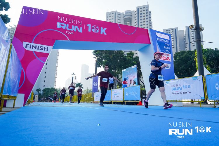 Race photo from Nu Skin Run 10K
