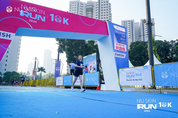 Race photo from Nu Skin Run 10K
