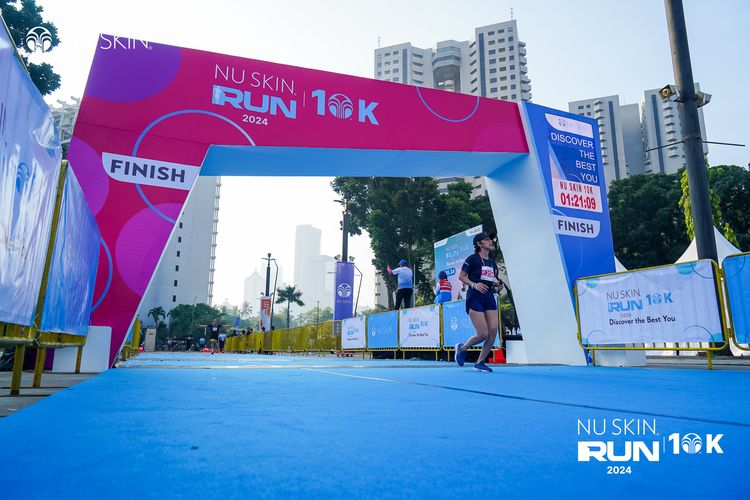 Race photo from Nu Skin Run 10K