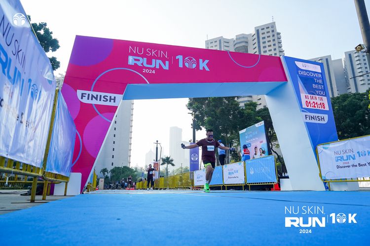 Race photo from Nu Skin Run 10K