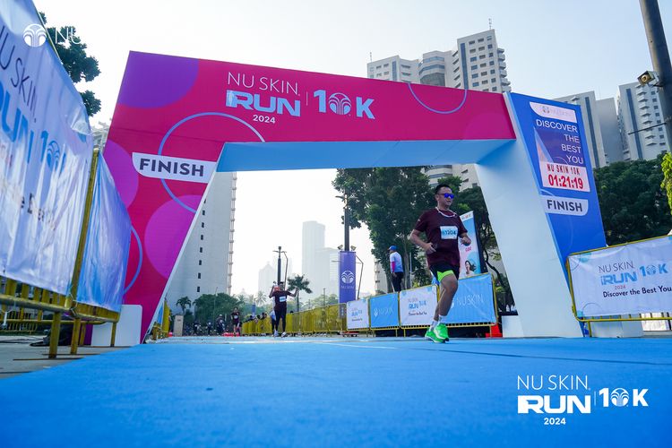 Race photo from Nu Skin Run 10K