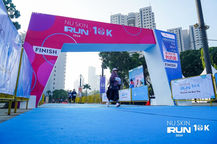 Race photo from Nu Skin Run 10K
