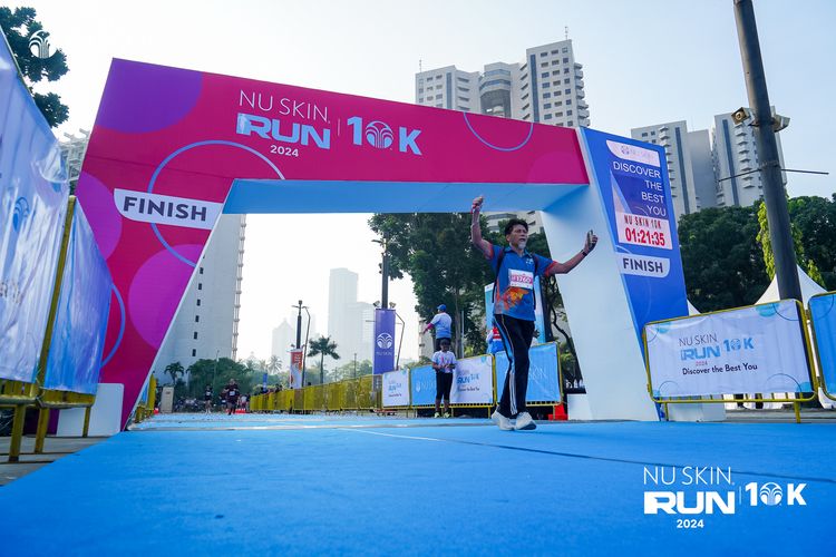 Race photo from Nu Skin Run 10K