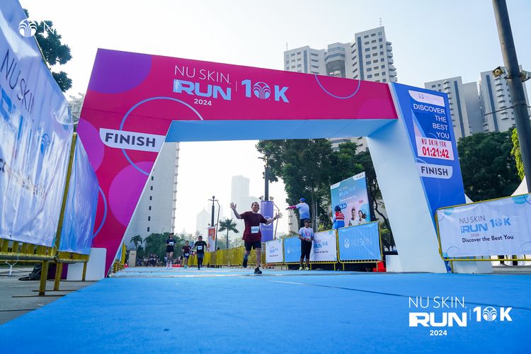 Race photo from Nu Skin Run 10K