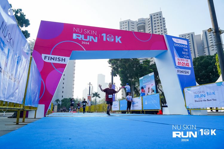 Race photo from Nu Skin Run 10K