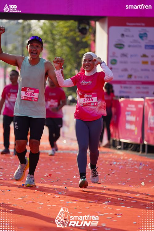 Race photo from Smartfren Run 2025 